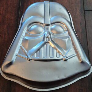 Vintage 1980 Wilton Star Wars Darth Vader Cake Pan w/Paper #502-1409 Great Cond